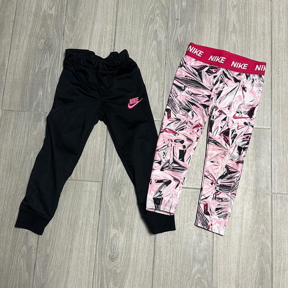 Nike- pants set. Size 3T
